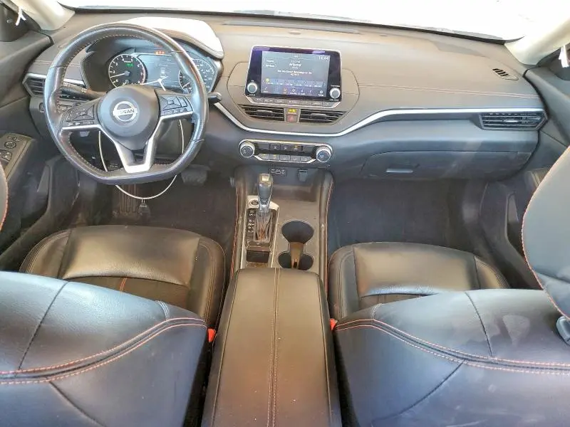 2022 NISSAN ALTIMA SR  