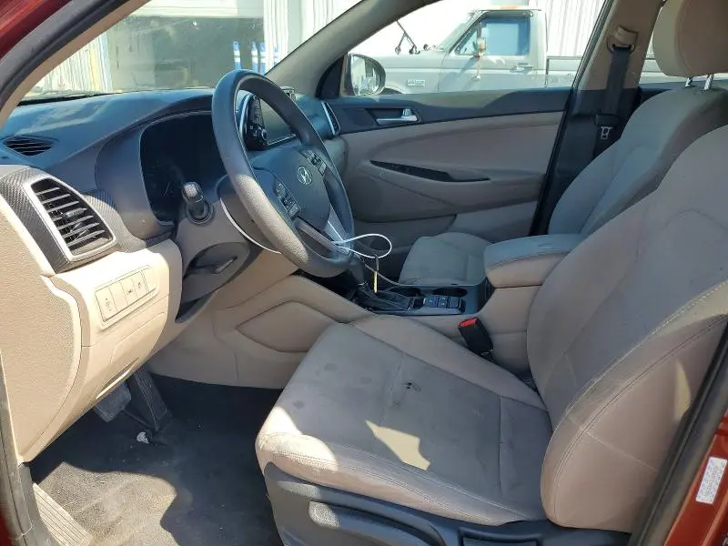 2020 HYUNDAI TUCSON SE  