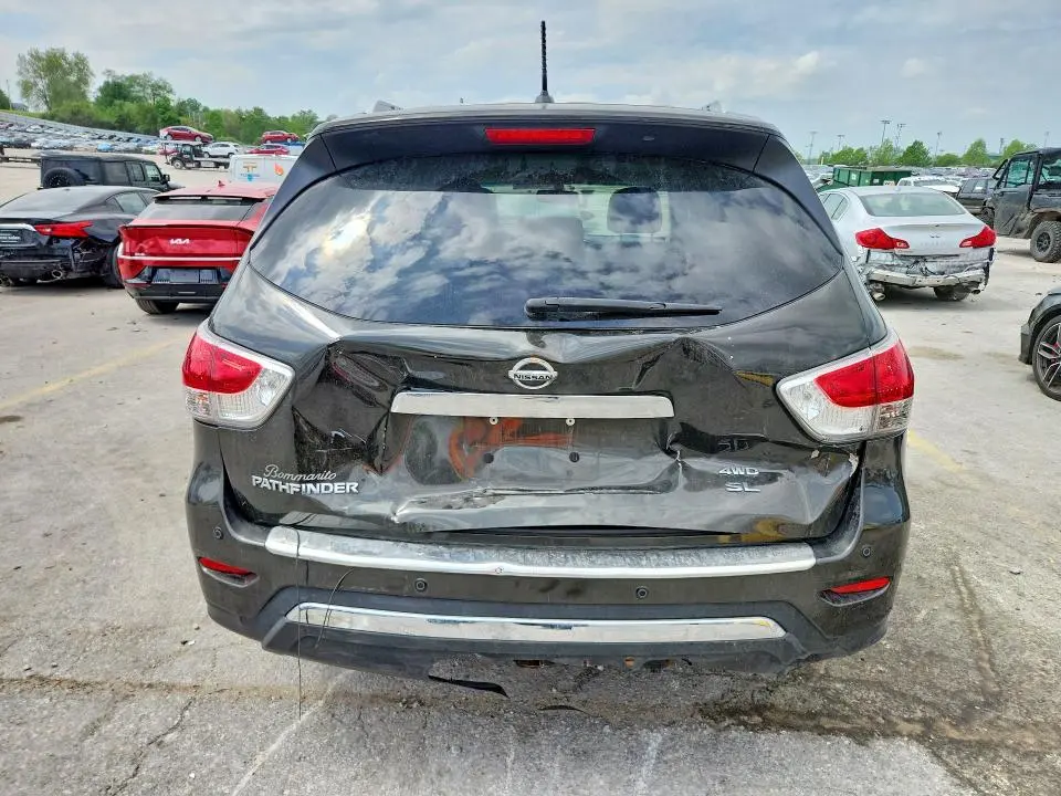2015 NISSAN PATHFINDER SL  