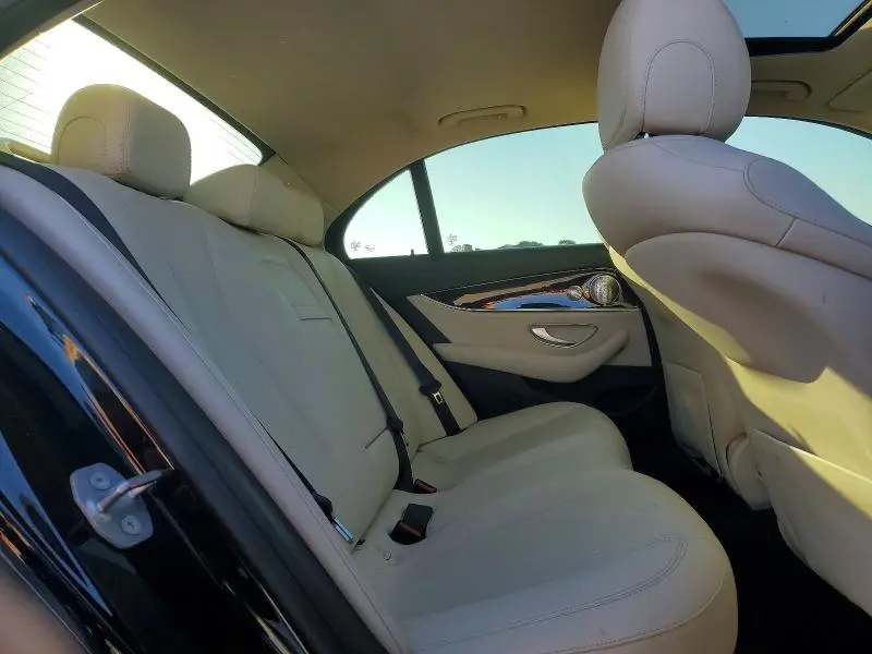 2017 MERCEDES-BENZ E 300  