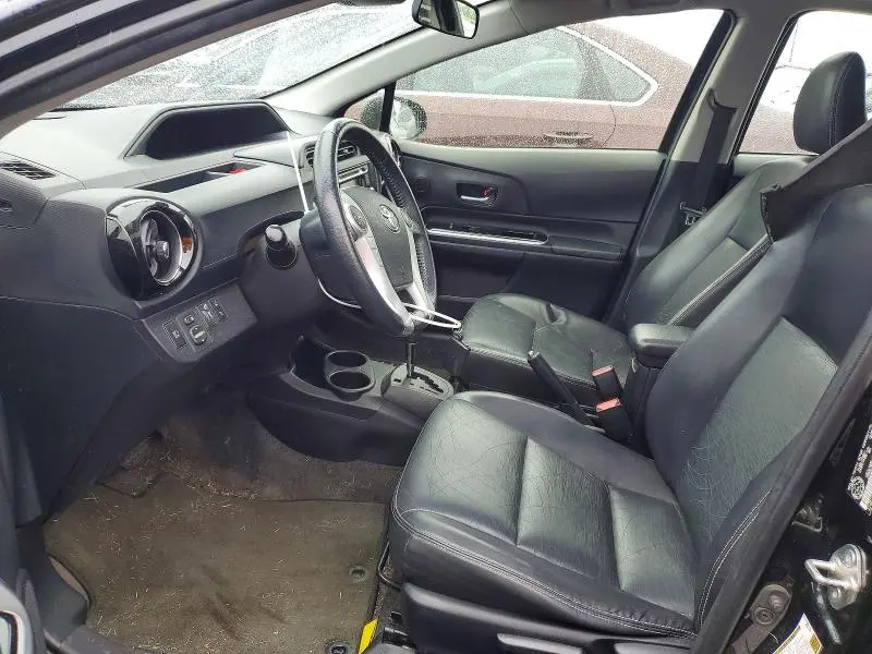2016 TOYOTA PRIUS C ONE  