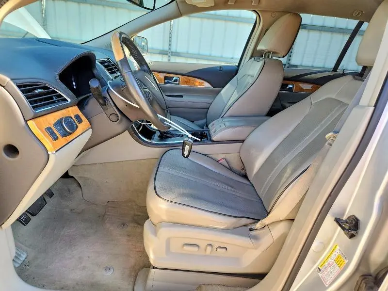 2011 LINCOLN MKX   