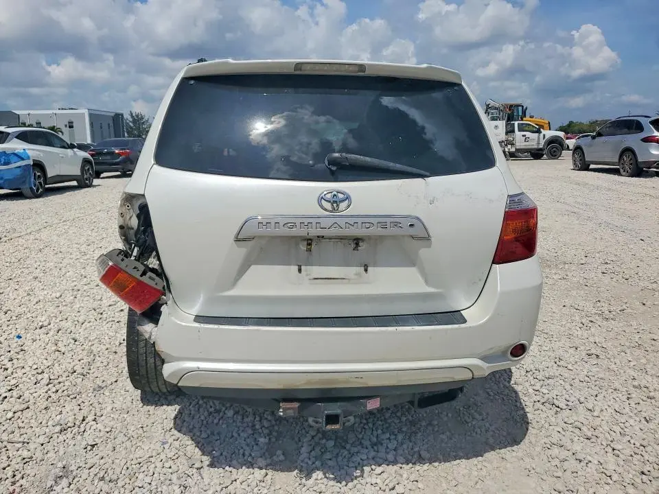 2010 TOYOTA HIGHLANDER LIMITED  