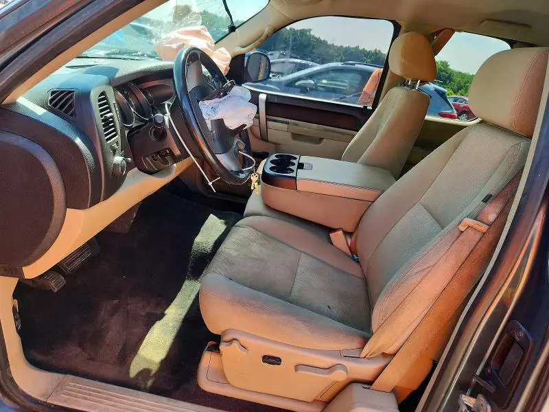 2011 CHEVROLET SILVERADO C1500 LT  