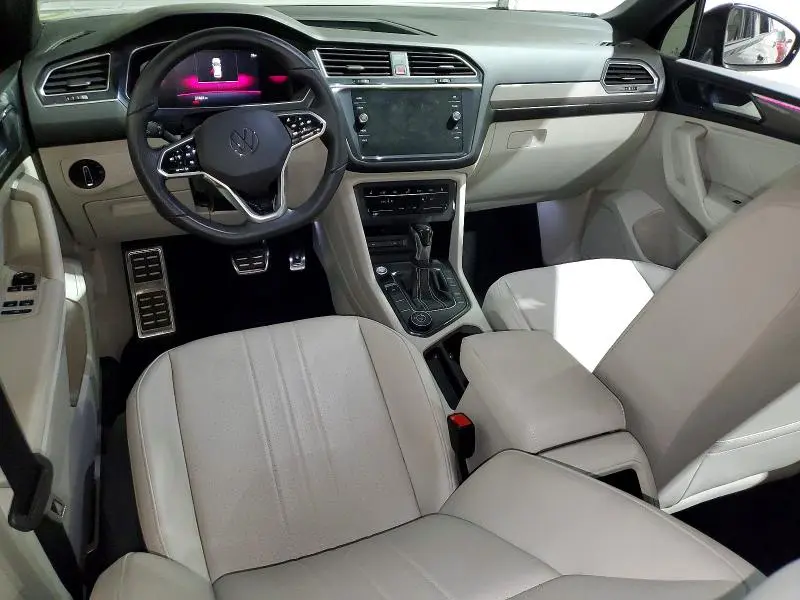 2024 VOLKSWAGEN TIGUAN SE R-LINE BLACK  