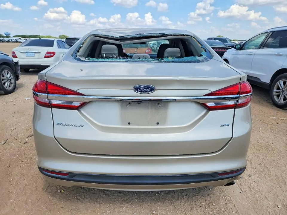 2017 FORD FUSION SE  