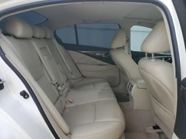 2018 INFINITI Q50 LUXE  