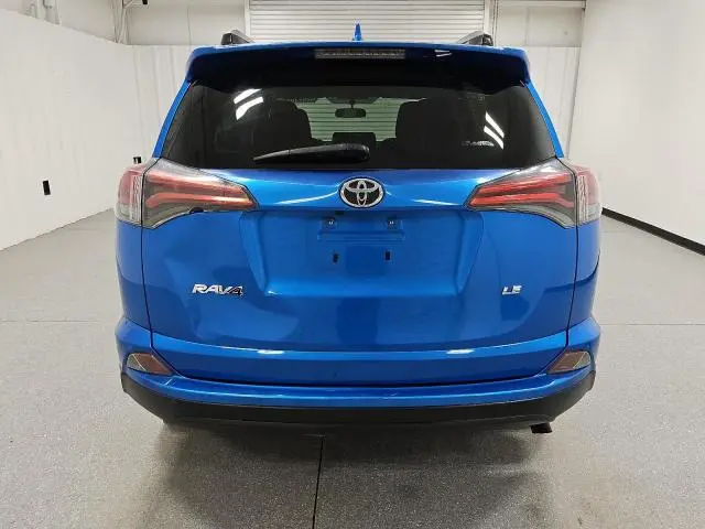 2016 TOYOTA RAV4 LE