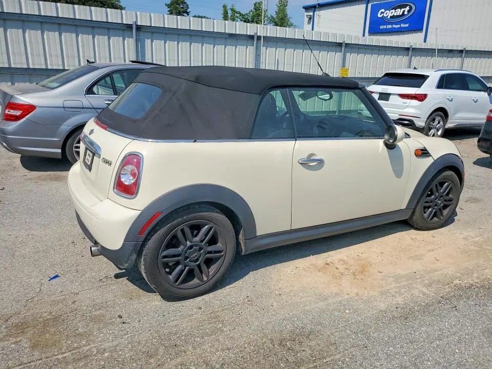2015 MINI COOPER   