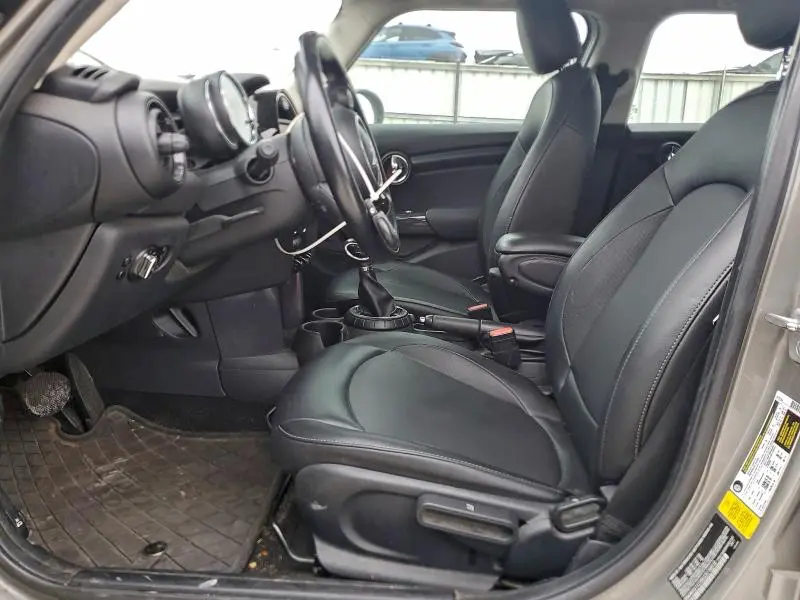 2016 MINI COOPER   
