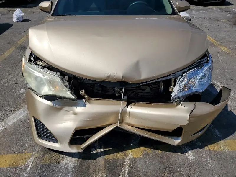 2012 TOYOTA CAMRY LE  