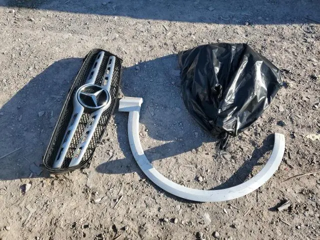 2019 MERCEDES-BENZ GLA 250  