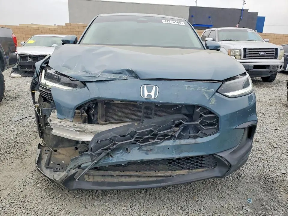 2023 HONDA HR-V LX  