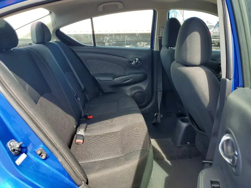 2015 NISSAN VERSA 1.6 SV  