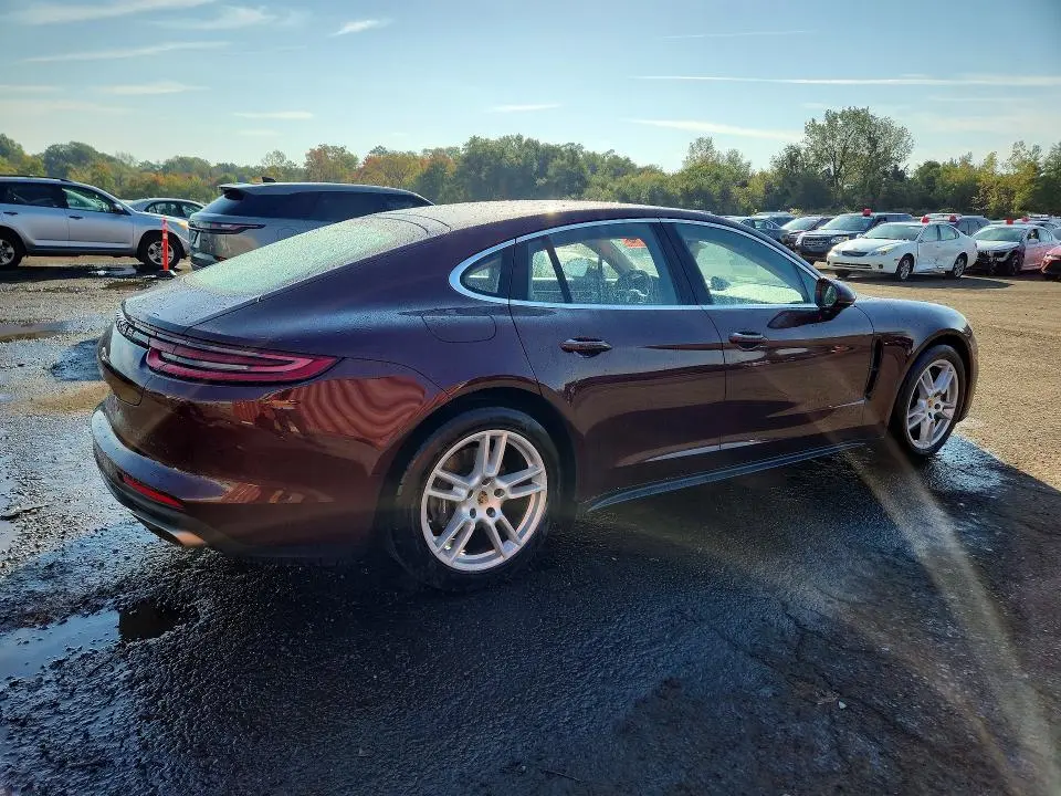 2018 PORSCHE PANAMERA 4  