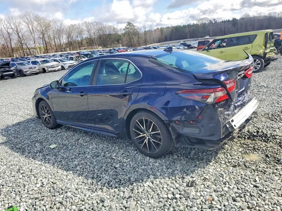 2021 TOYOTA CAMRY SE  