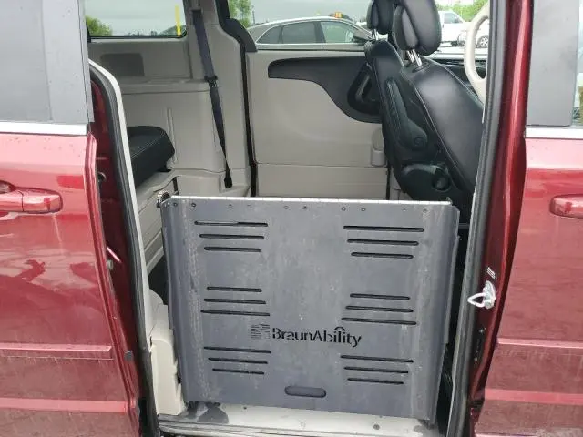 2017 DODGE GRAND CARAVAN SXT  