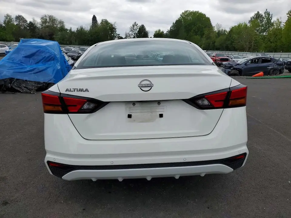 2024 NISSAN ALTIMA S  