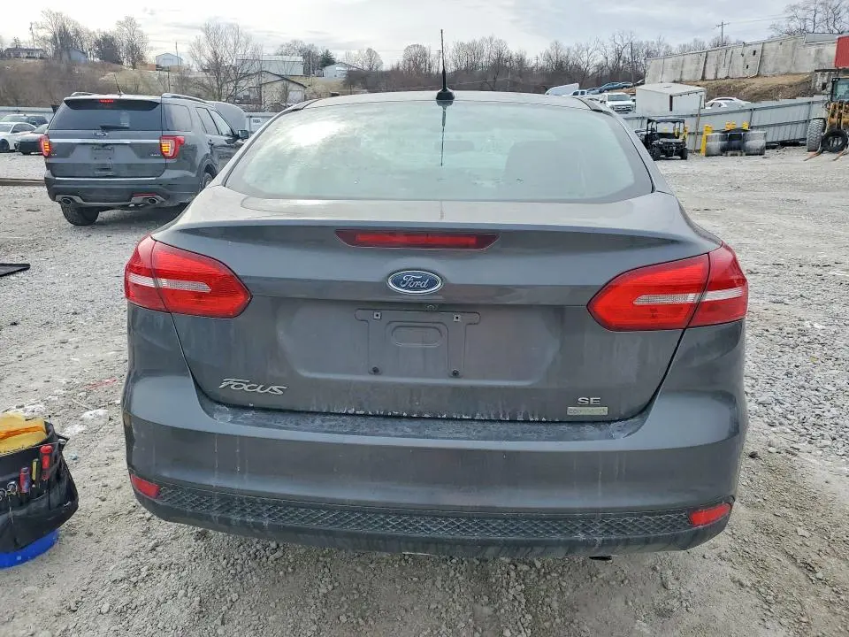 2018 FORD FOCUS SE  