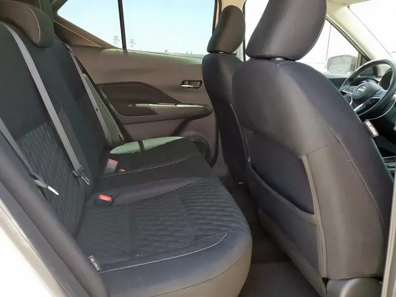 2022 NISSAN KICKS SV  