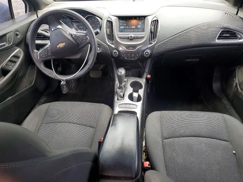 2017 CHEVROLET CRUZE LT  
