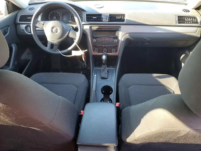 2014 VOLKSWAGEN PASSAT S  