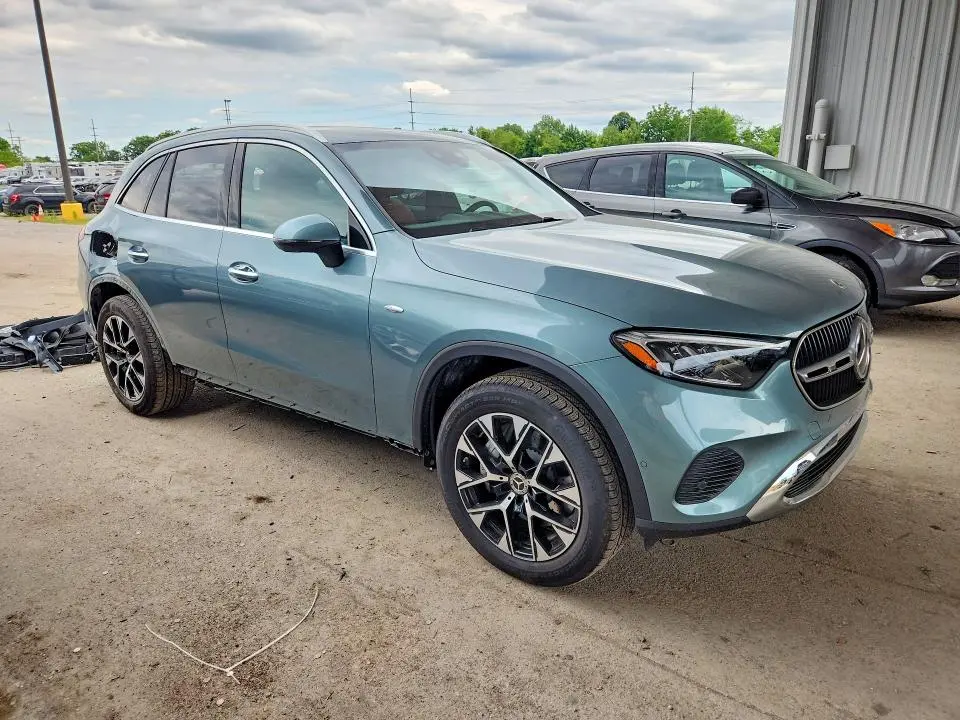 2025 MERCEDES-BENZ GLC 350E  