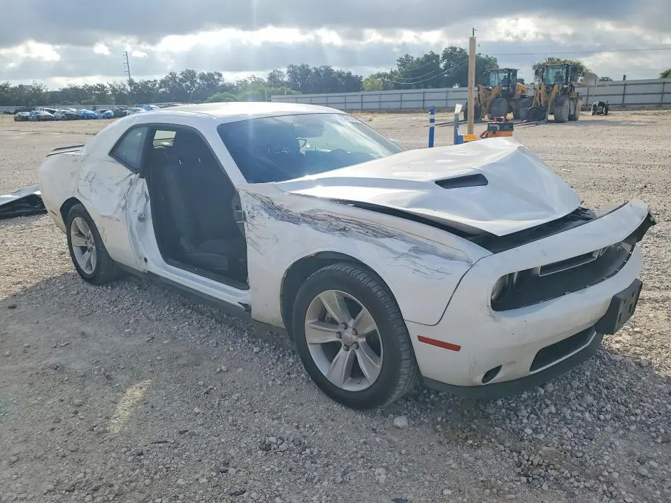 2023 DODGE CHALLENGER SXT  