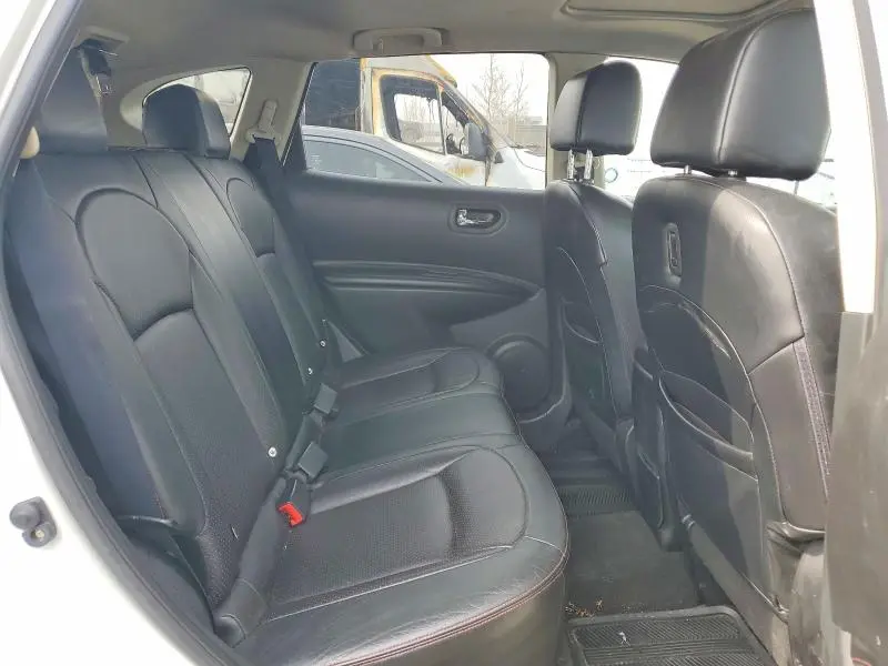 2011 NISSAN ROGUE S  