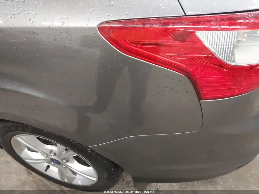 2014 FORD FOCUS SE