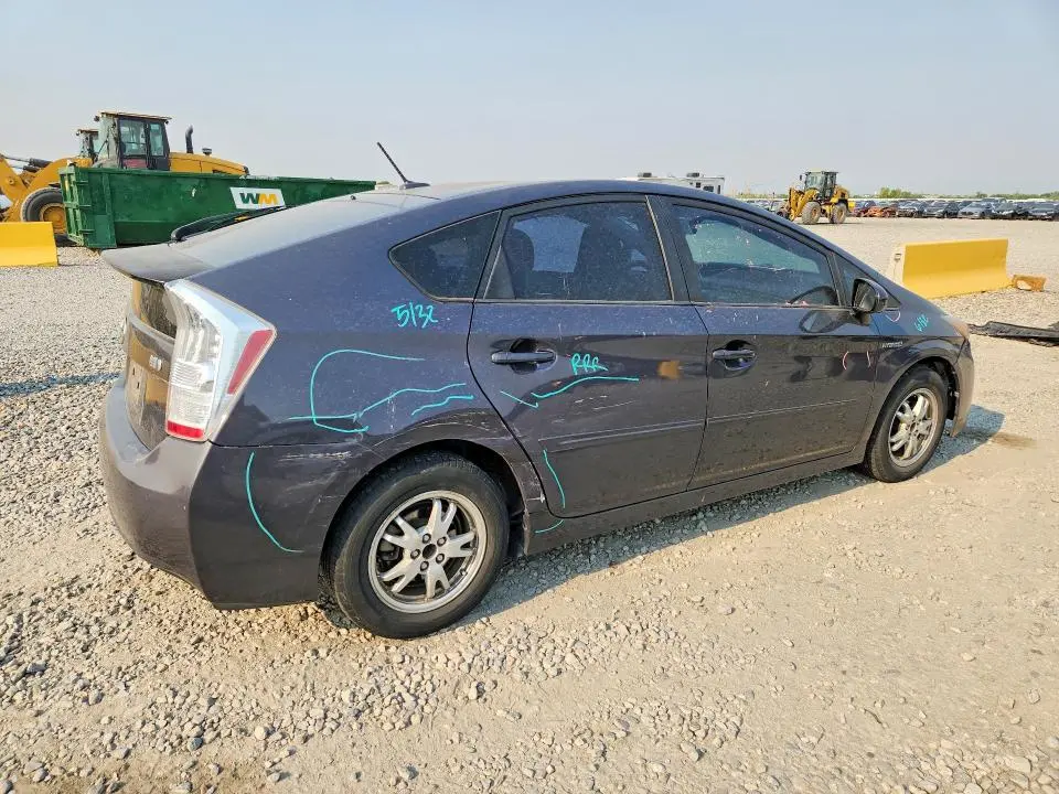 2011 TOYOTA PRIUS THREE  