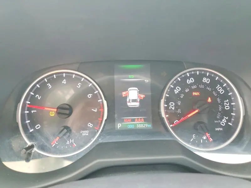 2021 TOYOTA RAV4 LE  