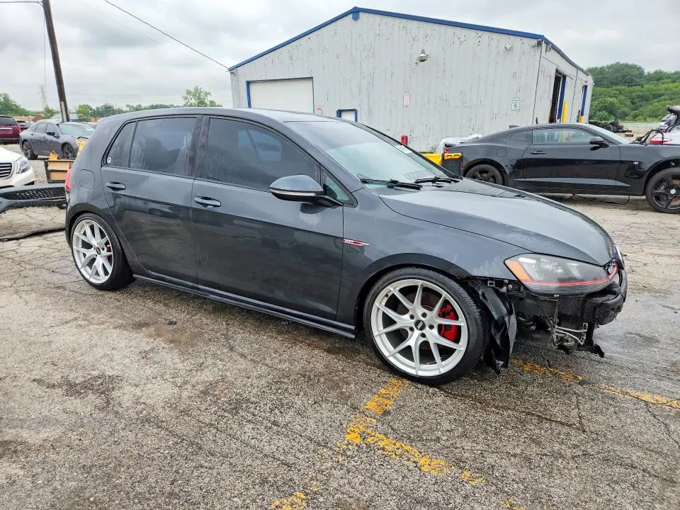 2015 VOLKSWAGEN GTI   