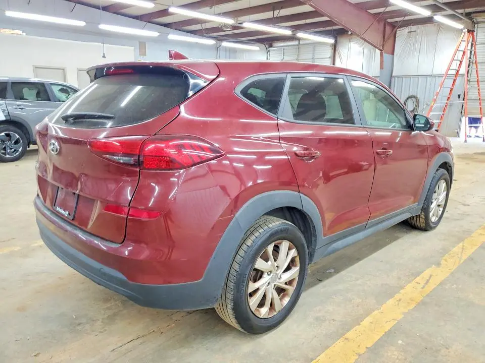 2019 HYUNDAI TUCSON SE  