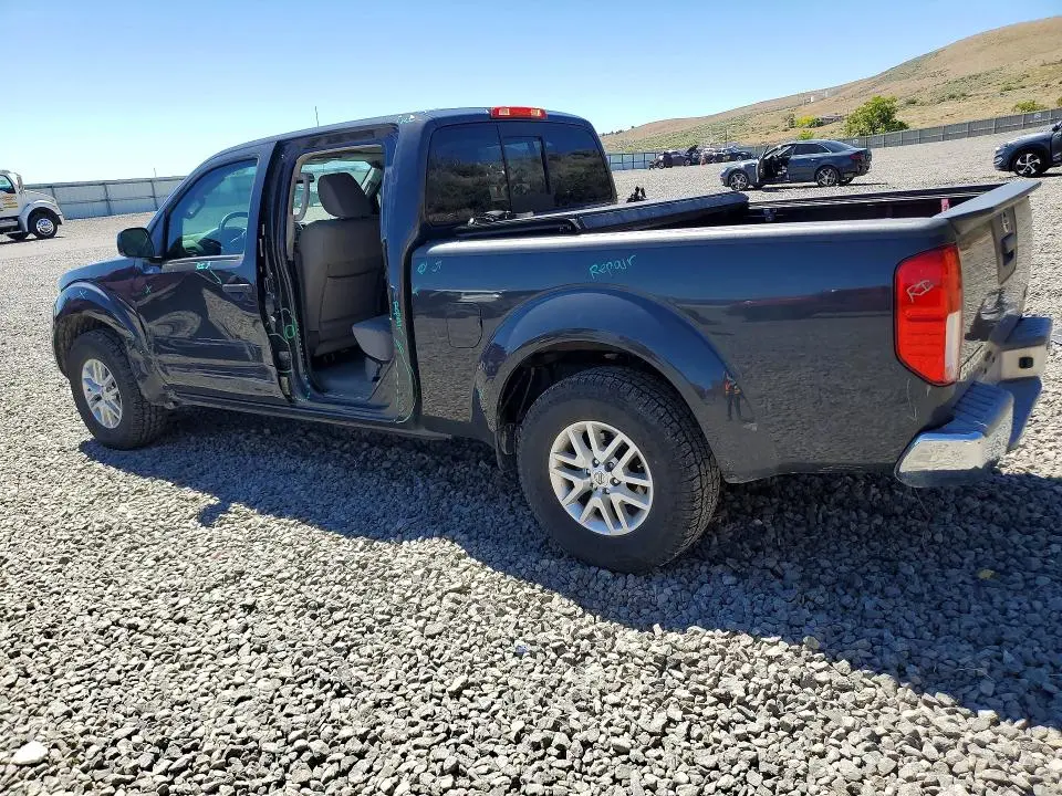 2015 NISSAN FRONTIER SV  