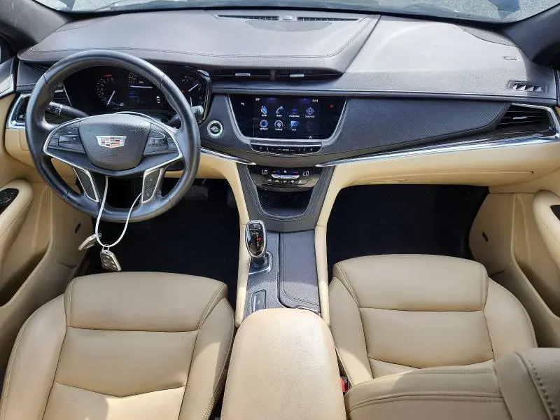 2017 CADILLAC XT5   
