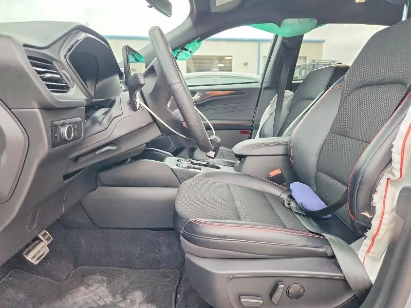 2024 FORD ESCAPE ST LINE  