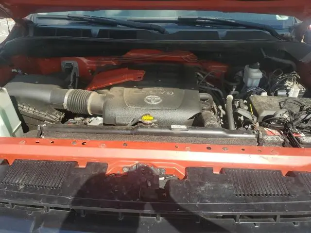 2015 TOYOTA TUNDRA CREWMAX SR5  