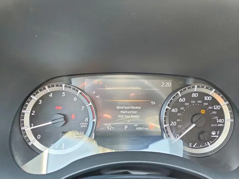 2024 TOYOTA HIGHLANDER LE  