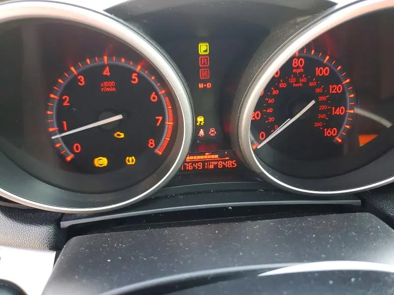2011 MAZDA 3 S  