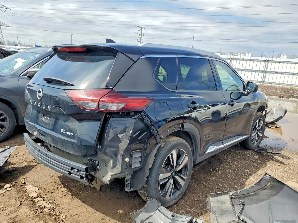 2023 NISSAN ROGUE SL  