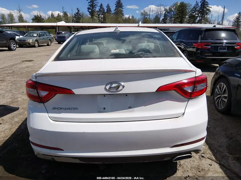 2016 HYUNDAI SONATA SE