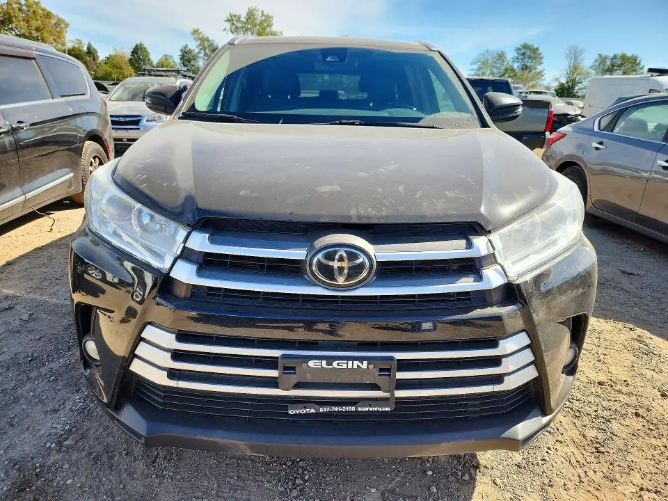 2019 TOYOTA HIGHLANDER XLE  
