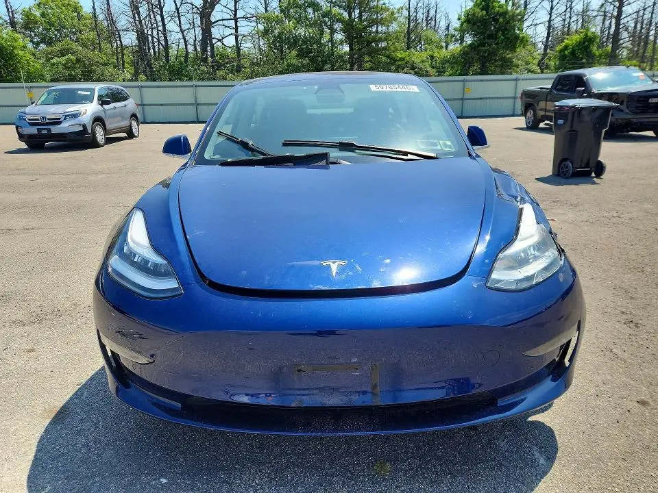 2018 TESLA MODEL 3   