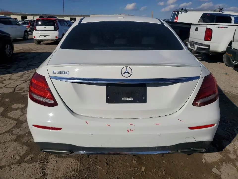 2019 MERCEDES-BENZ E 300  