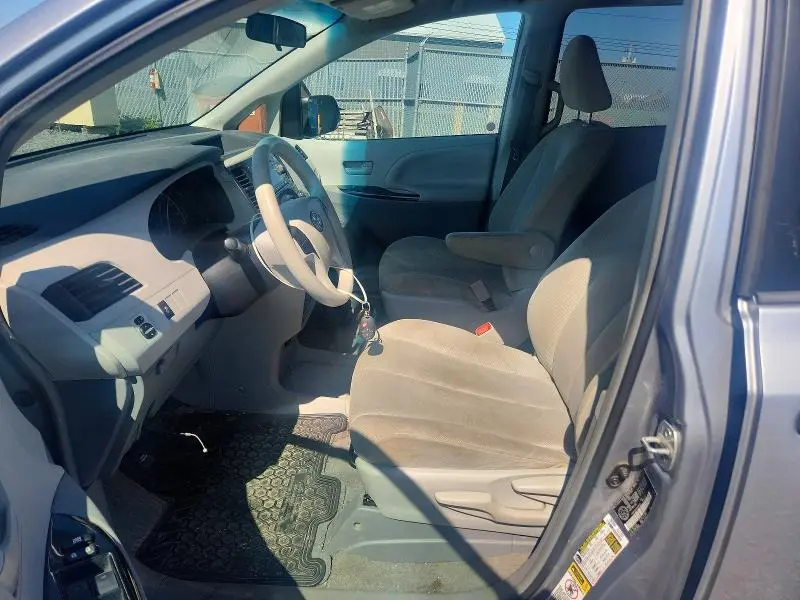 2012 TOYOTA SIENNA BASE 7-PASSENGER  