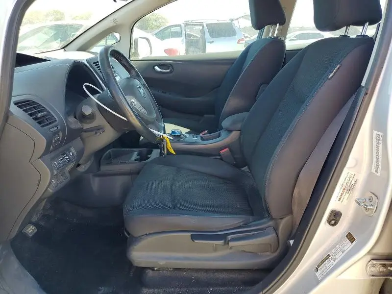 2014 NISSAN LEAF S  