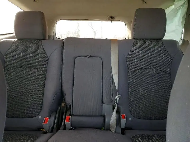 2014 CHEVROLET TRAVERSE LS  