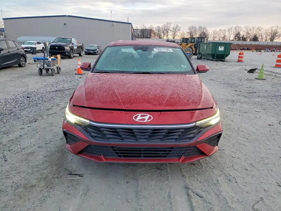 2024 HYUNDAI ELANTRA   