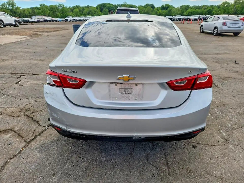 2017 CHEVROLET MALIBU LT  